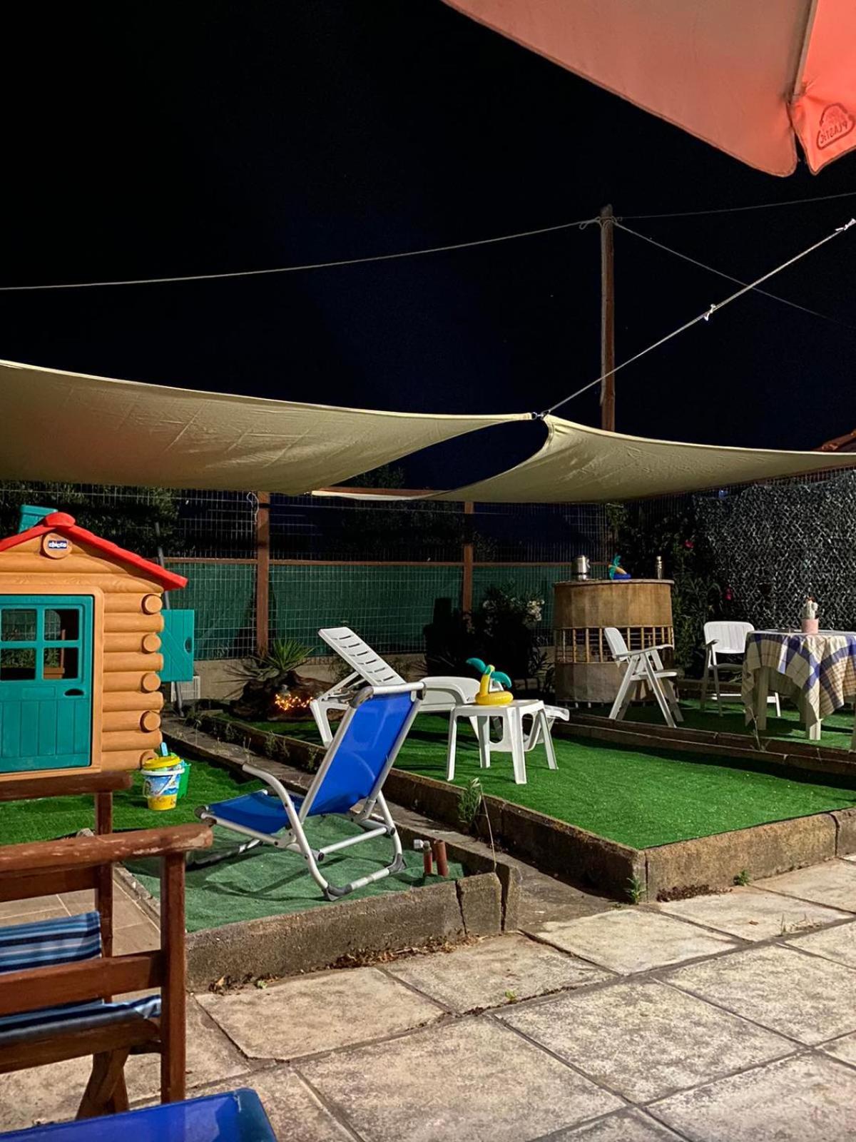 Foula'S Summer House Nea Poteidaia Buitenkant foto